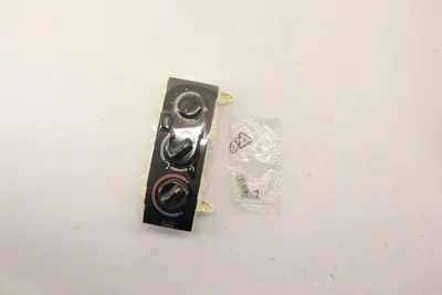 Zdjęcie produktu dla Oryginalny element sterowania ogrzewaniem RENAULT, numer części: 7701041845
