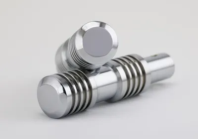 Obrázok produktu pre Sada podnožiek pre pilota Falcon Round Style oceľová chrómovaná strieborná s vysokým leskom