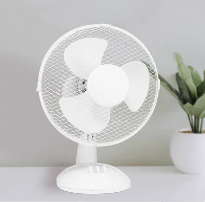 Tischventilator - Runder Standfuss - H: 22 cm - weiß