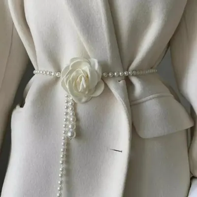 Image de Ceinture décorative pour femmes - Chaîne de taille - Perles imitation - Motifs floraux - Pendentifs en perles - Style bohème - Blanc avec motifs floraux