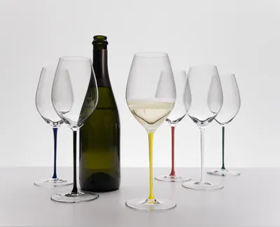Produktbild von Riedel Fatto A Mano - Champagner Weinglas, dunkelblau