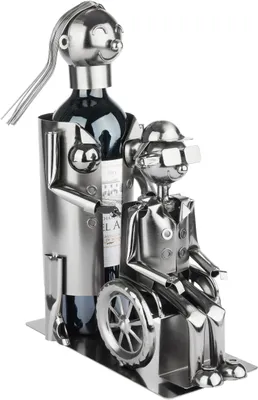 Produktbild von BRUBAKER Weinflaschenhalter Pfleger mit Rollstuhlfahrer - Wein Geschenk für Krankenpfleger und Altenpfleger - Flaschenständer mit Geschenkkarte