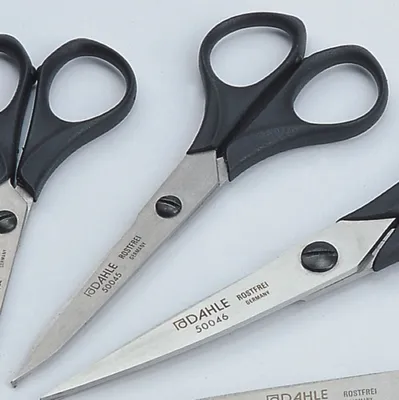 Produktbild von Papier-Schere 13cm schwarz Packung mit 5 Stück
