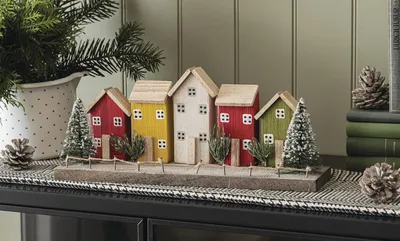 Image de Objet de décoration "Maisons d'hiver" en bois, maisonnettes avec arbres et branches, décoration d'hiver, décoration de l'Avent