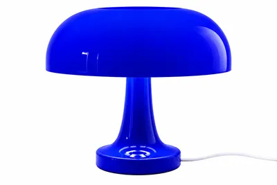 Produktbild von LUMINA COBALTO – Ikonisches Lichtdesign in tiefem Cobaltblau, KI-generiertes Bild