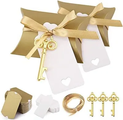 Produktbild von 50 Stück Gastgeschenke Hochzeit für Gäste, Vintage Goldener Schlüssel Flaschenöffner, Kissen Süßigkeitskästen
