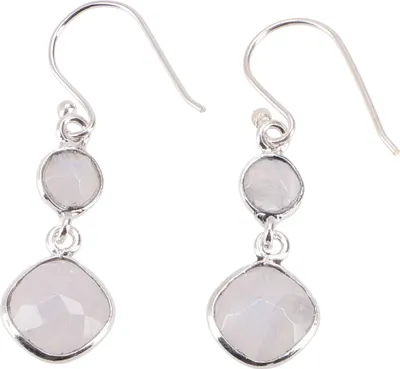 Produktbild von Geschliffene Boho Silberohrringe - Mondstein, Weiß, SterlingSilber, 4*1*0,5 cm, Silberohrringe