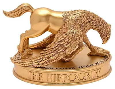 Produktbild von Harry Potter Statue Buckbeak goldfarben Standard