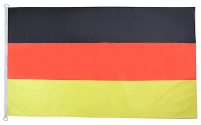 Deutschland-Fahne 150x90 cm, Mesh-Polyester, 2 Ringe