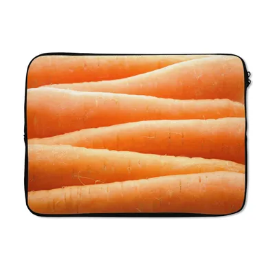 Produktbild von MuchoWow® Laptop Hülle 13 Zoll Eine Nahaufnahme einer frischen orangefarbenen Karotte Laptoptasche - Laptophülle - Sleeve - Rundumschutz