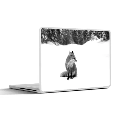 Produktbild von MuchoWow® Laptop Aufkleber Sticker Cover Fuchs im Schnee - schwarz und weiß 32.5x23.5 cm - Sticker für Laptop - Selbstklebend