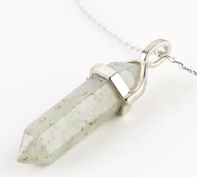 Produktbild von LAVISA Obelisk Edelsteinkette Silber, Anhänger, echte Kristall kette, Halskette, Rosenquarz, Amethyst, Naturstein - 55 + 5 cm (Labradorit)