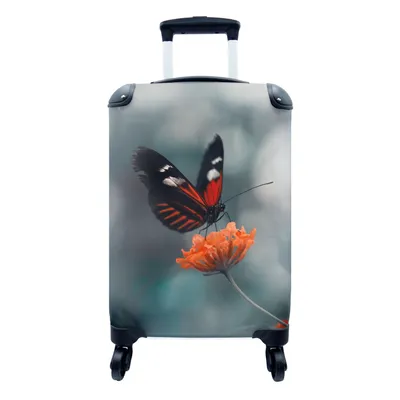 Produktbild von MuchoWow® Koffer Handgepäck Trolley Rollkoffer Kleine Reisekoffer mit 4 Rollen - Schmetterling - Blume - Insekt - Cabin Size < 55x40x23 cm & 55x40x20 cm - Fotokoffer - Kabinenkoffer - Boardgepäck - Reise-Box - Reisekoffer - Reisegepäck - Koffer mit Bild - Trolley für Kinder