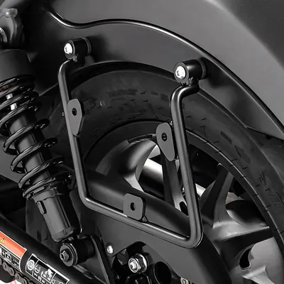 Obrázek produktu pro Držák sedlové brašny pro Honda Rebel 500 17-25 levý držák sedlové brašny