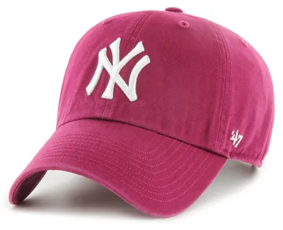 Zdjęcie produktu dla Czapka z regulowanym paskiem marki 47 – CLEAN UP New York Yankees galaxy