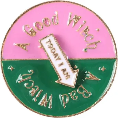 Image de Something Different - "Which Witch Are You" badge de filage, alliage SD10531 (taille unique) (Rose/vert)
