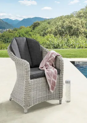 Produktbild von Destiny Sessel Malaga II Vintage Weiß Geflechtsessel Polyrattan Gartensessel mit Sitz- und Rückenkissen