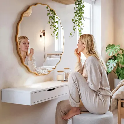 Obrázek produktu pro Kulaté nástěnné zrcadlo – zrcadlo do koupelny – rám ve vlnitém designu – bezpečnostní sklo – hliníkový rám – moderní styl – 60 cm – zlatá barva