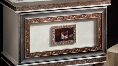 Zdjęcie produktu dla Eleganckie meble do sypialni Komoda z szufladami Klasyczny kredens z lustrem