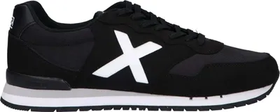 Productafbeelding van Munich sneakers, model 4150103, kleur zwart, maat 43
