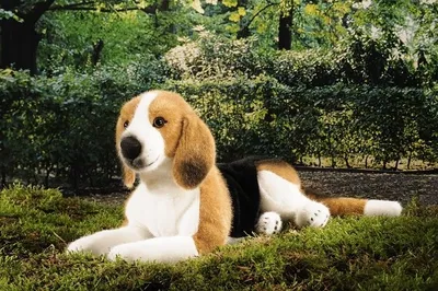 Produktbild von Kösen Beagle liegend 38 cm Stofftier Hund