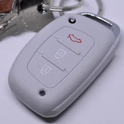 Produktbild von Auto Schlüssel Hülle Silikon Schutz Cover Grau kompatibel mit Hyundai i10 i20 i40 ix25 ix35 Tucson Accent Ioniq Sonata Tucson Santa Fe 3 Tasten KEYLESS SMARTKEY