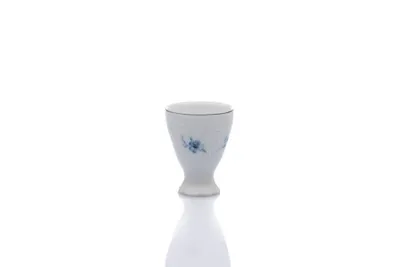 Zdjęcie produktu dla Thun 1794 Filiżanka do jajka na podstawce, czeska porcelana, Bernadotte, niebieskie rozety, Thun