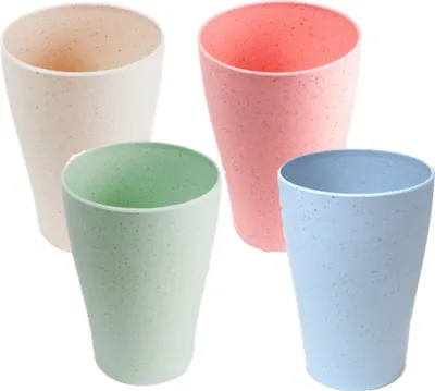 Produktbild von Praktischer Zahnputzbecher Kunststoff 1x, robuster Mundspülbecher in zufälliger Farbe für Ihr Badezimmer