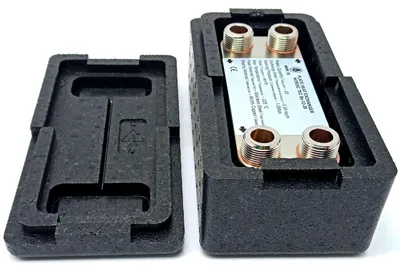 Produktbild von Edelstahl-Plattenwärmetauscher mit Isolierung und 20 Platten