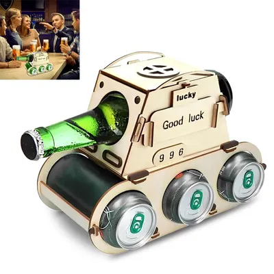 Produktbild von Holz Bierträger Flaschenhalter mit Flaschenöffner – Bierkasten aus Holz Tank Design für 4 Flaschen, Geschenk für Männer & Party
