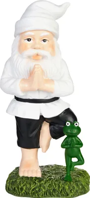 Produktbild von BRUBAKER Gartenzwerg Yoga Übung Baum Zwerg mit Frosch - Gartenfigur Sport Figur Vrksasana - Zen Dekoration Wetterfest für Garten Campingplatz - Gartendeko Lustig Weiß für außen - 24 cm großBesuche den Brubaker-Store