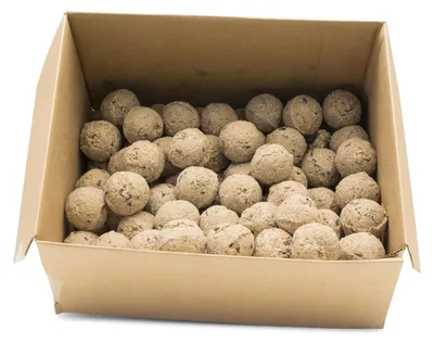 Produktbild von Gifts4Nature Meisenknödel ohne Netz 100 Stück - Fettfutter für Wildvögel - 80 g pro Kugel, 8,5% Protein, 19% Fett - Geeignet für Gartenvögel