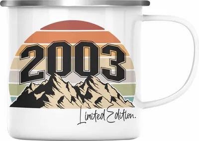 Produktbild von Trendation - 18. Geburtstag Emaille Tasse Geschenk Mädchen Jungen Geschenkidee Lustig Spruch 18 Geschenke Geschenkideen zum 18 Bday 18er Tochter (Silber)