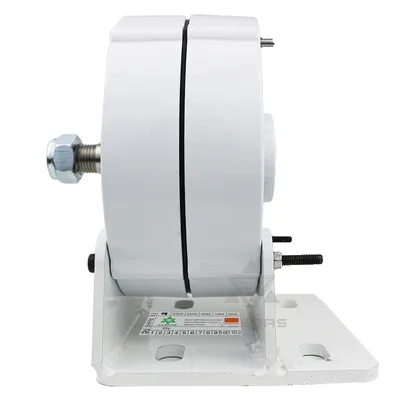 Obrázok produktu pre Generátor s permanentným magnetom, výkon 100 W, bezprevodová konštrukcia, AC 12V, 1 hriadeľ so základňou, 100 W