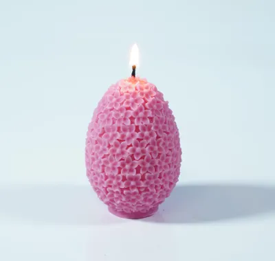 Produktbild von Ei-Kerze mit Blütenmuster in rosa, handgefertigte Kerze für Ostern aus Raps- & Olivenwachs, Vegan, Osterkerze, Frühlingskerze, ca. 60 x 85 mm – 120 g