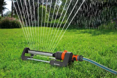 Produktbild von GARDENA Viereckregner Aqua M 18702-20
