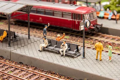 Produktbild von Faller H0 180867  2 Bahnsteigbänke