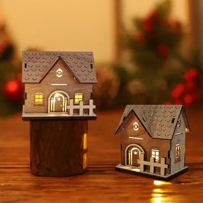 Productafbeelding van Verlicht Houten Kerstdorp 2 Stuks - Sfeervolle LED Miniatuur Huisjes voor Winterdecoratie