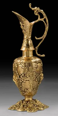 Produktbild von Casa Padrino Luxus Barock Vase in Weinkrug Form Gold 16 x H. 44 cm - Handgefertigte Bronze Blumenvase - Barock Deko Accessoires - Barock Interior - Barock Möbel - Edel & Prunkvoll