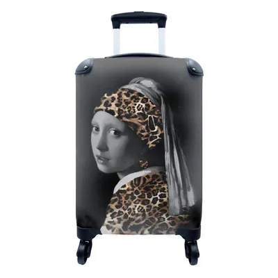 Produktbild von MuchoWow® Koffer Handgepäck Trolley Rollkoffer Kleine Reisekoffer mit 4 Rollen - Mädchen mit Perlenohrring - Panther - Alte Meister - Cabin Size < 55x40x23 cm & 55x40x20 cm - Fotokoffer - Kabinenkoffer - Boardgepäck - Reise-Box - Reisekoffer - Reisegepäck - Koffer mit Bild - Trolley für Kinder