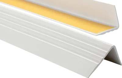 Produktbild von ProfiPVC Treppenkantenprofil PVC 50x40mm 1 m selbstklebend Anti-Rutsch Treppenkanten-Schutzprofil, Hellgrau
