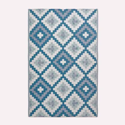 Image de Tapis d'extérieur HOMESCAPES résistant aux intempéries, bleu et blanc, 150 x 240 cm, tapis de jardin Mia à motifs géométriques, tapis de balcon réversible