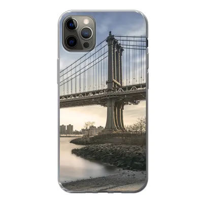 Produktbild von MuchoWow® Handyhülle Schutzhülle Hülle für iPhone 13 Pro Max New York - Fluss - Brücke Silikon Softcase Handy Hülle - Mobiltelefon