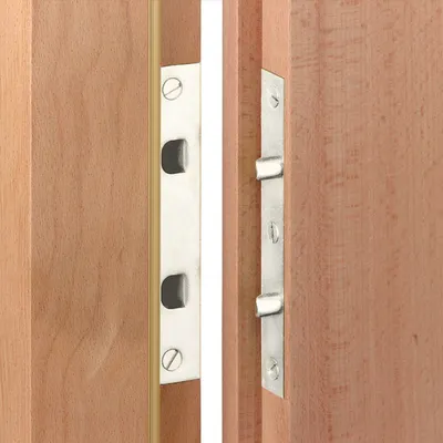 Produktbild von Türblattsicherung-Set, 140 x 24 x 3 mm eckig, Stahl verzinkt silberfärbig