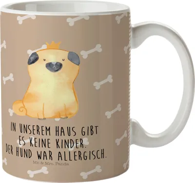 Produktbild von Mr. & Mrs. Panda Plastikbecher Mops Krone - Hundeglück - Geschenk, Mehrwegbecher, Hund, Haha, Kinderbecher, Haferl, Reisebecher, Königlich, Pott, Allergisch