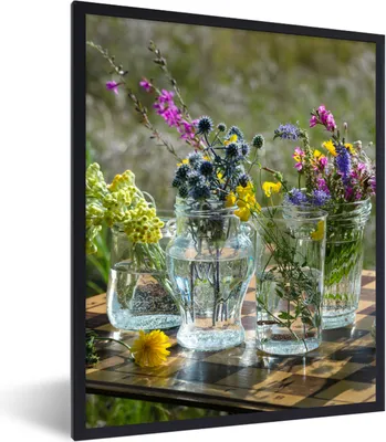 Produktbild von MuchoWow® Gerahmtes Poster Vase - Blumen - Farben 60x80 cm - Poster mit Schwarzem Bilderrahmen Wandposter Rahmen Foto Bilder - Premium - Wanddeko Wohnzimmer
