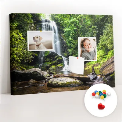 Obrázek produktu pro Korková nástěnka s kolíčky - Tabule s kolíky pro fotografie a poznámky - 60x40 cm - Připínáčky barevné 100 kusů -