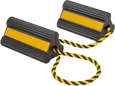 Produktbild von Famanu Radkeil - Robuste Gummiausführung mit Reflektoren - 207 x 115 x 105 mm - Schwarz
