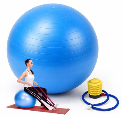 Productafbeelding van Relaxdays Gymnastiekbal, 65 cm, met luchtpomp, antilek, draagvermogen 150 kg, PVC, fitnessbal voor yoga en pilates, kantoorkruk, blauw, AI-gegenereerde afbeelding