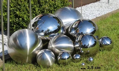 Produktbild von Edelstahl Deko-Kugel silber Gartendeko Rosenkugl Beet Teich Hohlkugel schwimmfähig Ø 2,5cm hochglanz